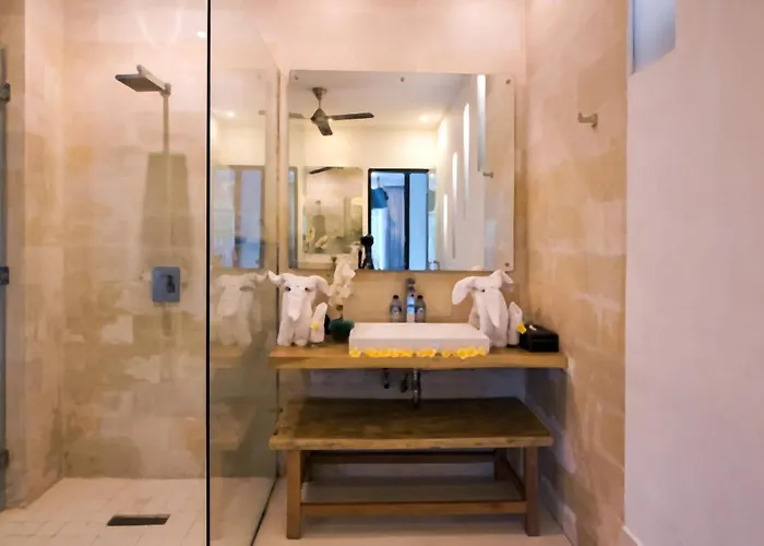 Villa 6-8br! View Sky Club, Brilliant Location, Of