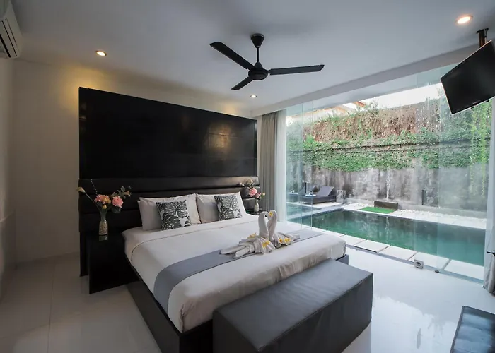 Villa 6-8br! View Sky Club, Brilliant Location, Of *