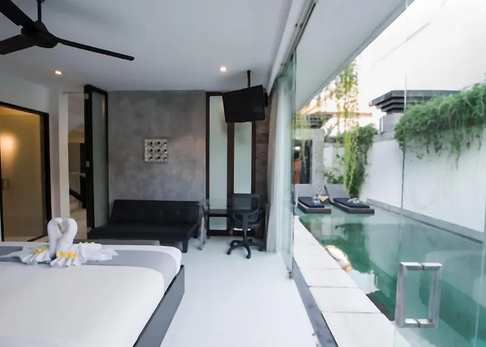 Villa 6-8br! View Sky Club, Brilliant Location, Of