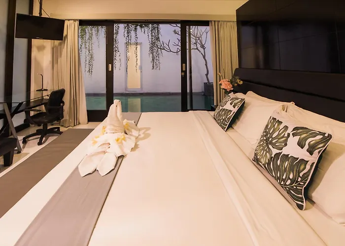 6-8br! View Sky Club, Brilliant Location, Of *
