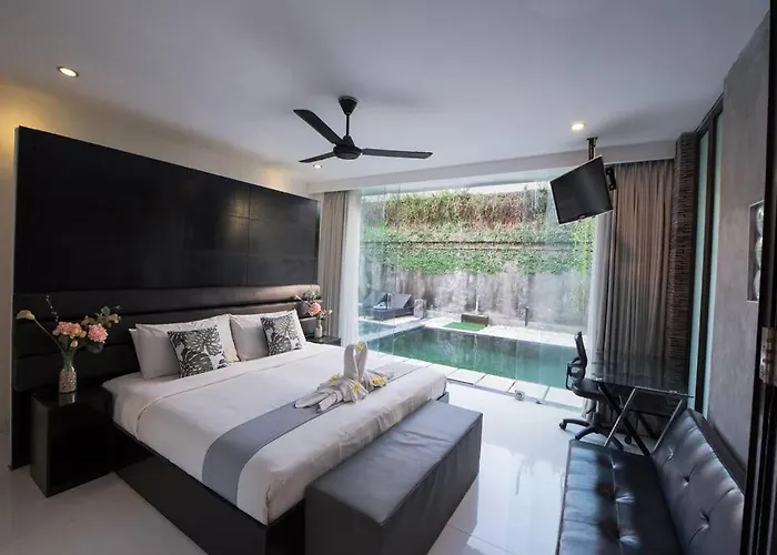 Villa 6-8br! View Sky Club, Brilliant Location, Of Seminyak