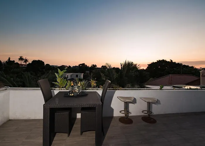 Villa 6-8br! View Sky Club, Brilliant Location, Of *
