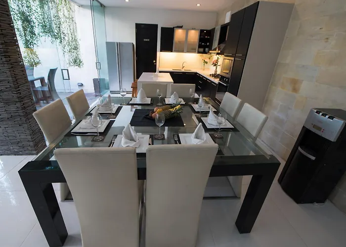 6-8br! View Sky Club, Brilliant Location, Of *